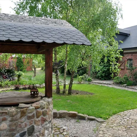 Beautiful Cottage In Dzierzecin With Parking Nyaraló