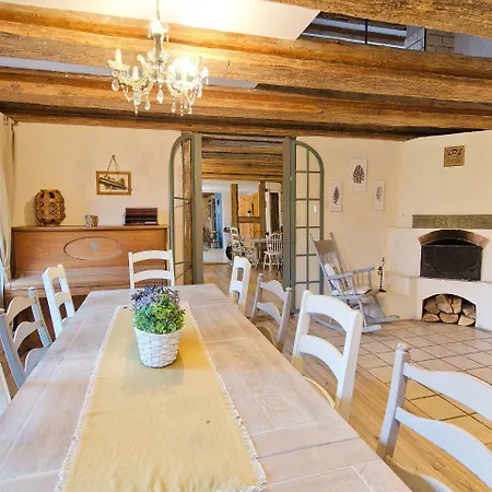 Beautiful Cottage In Dzierzecin With Parking Nyaraló Postomino