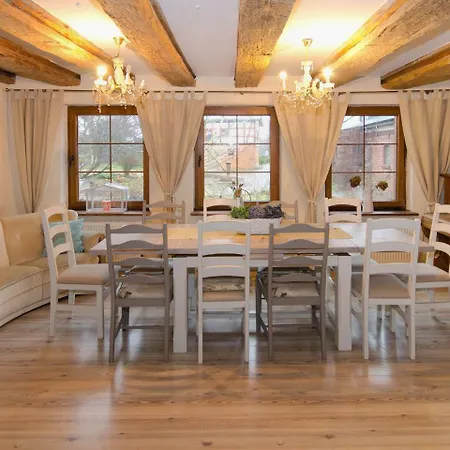 Beautiful Cottage In Dzierzecin With Parking Nyaraló Postomino